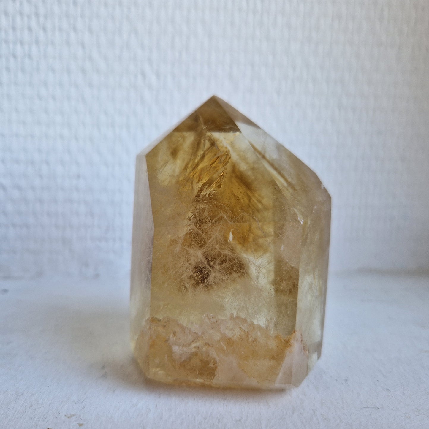 Pointe de Citrine naturelle de Madagascar