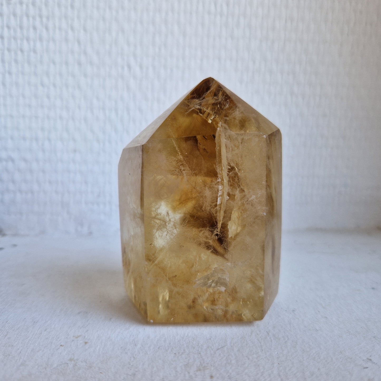 Pointe de Citrine naturelle de Madagascar