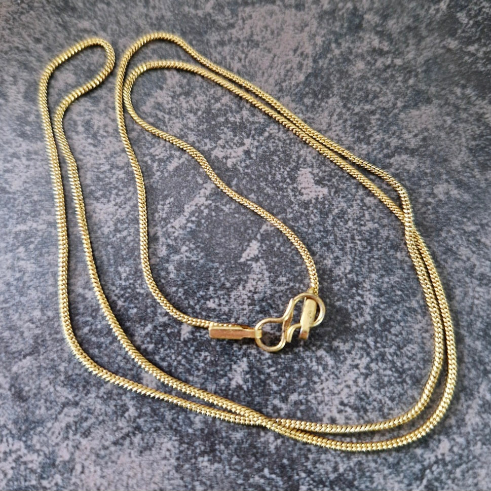 Chaîne en laiton doré, maille serpent - 57 cm