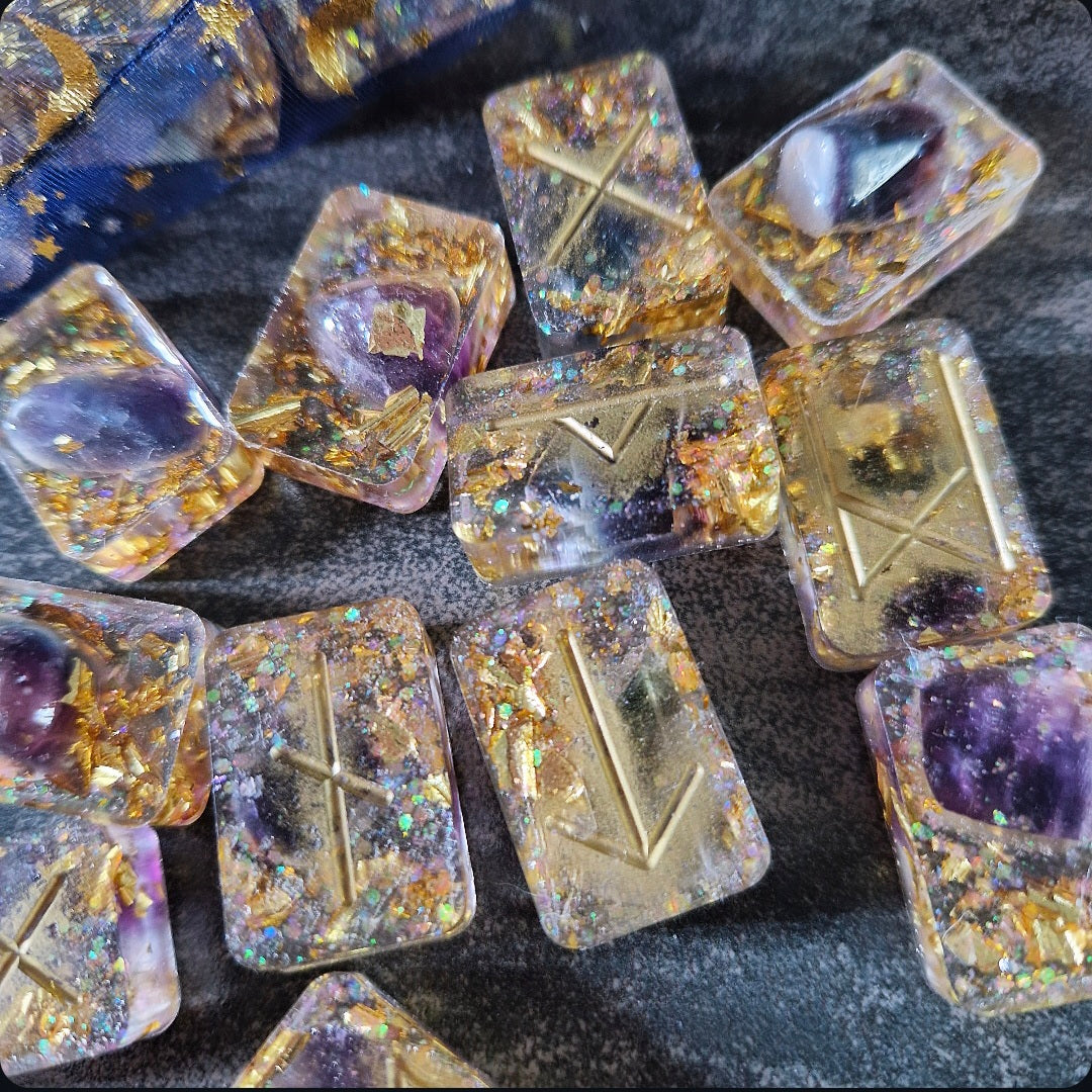 Runes en résine - Fluorite violette - Méditation