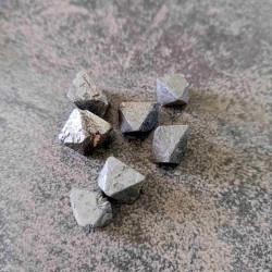 Magnétite (cristaux octaédrique)
