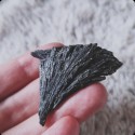 Cyanite noire – Guidance intérieure