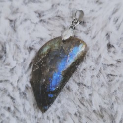 Pendentif de Labradorite bleue ~ Paix de l'esprit