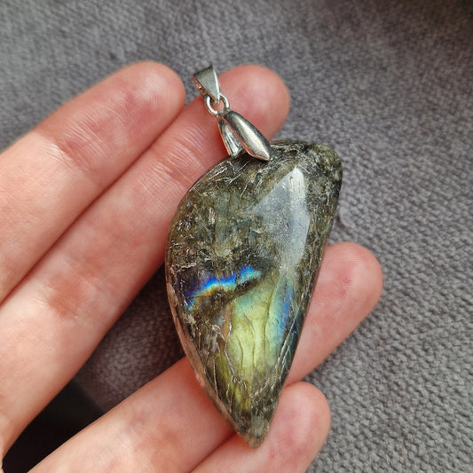 Pendentif - Labradorite multicolore - Protection
