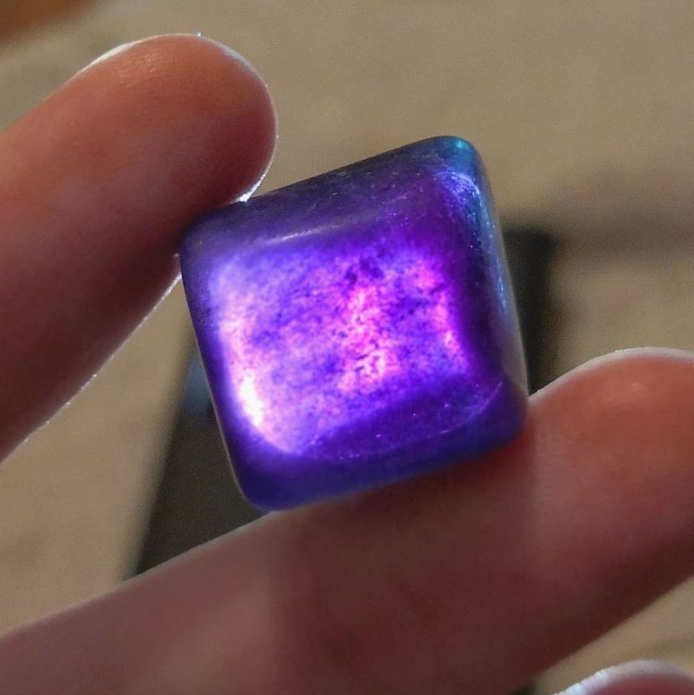Fluorite violette sombre ~ Sagesse