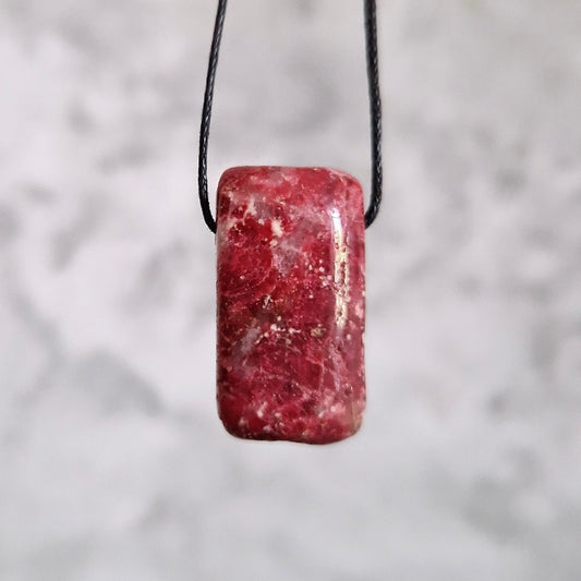 Pendentif Thulite ~ Antistress