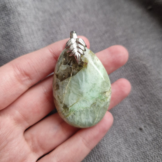 Pendentif - Garniérite - Guérison émotionnelle