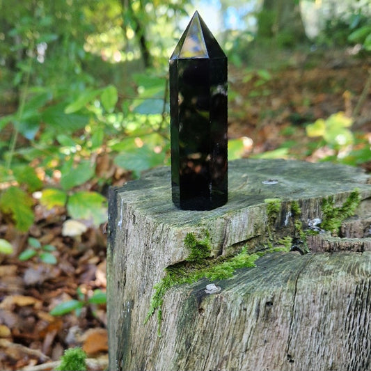 Pointe d’obsidienne noire (~8cm)
