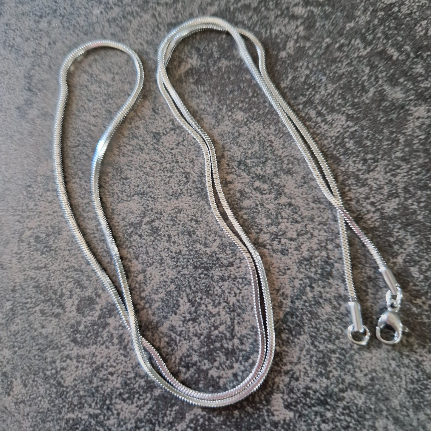 Chaîne en acier inoxydable, maille serpent - 70 cm