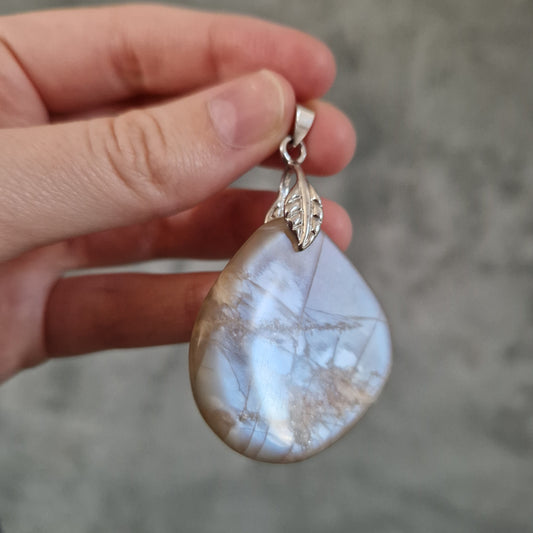 Pendentif - Pierre de lune blanche - Intuition